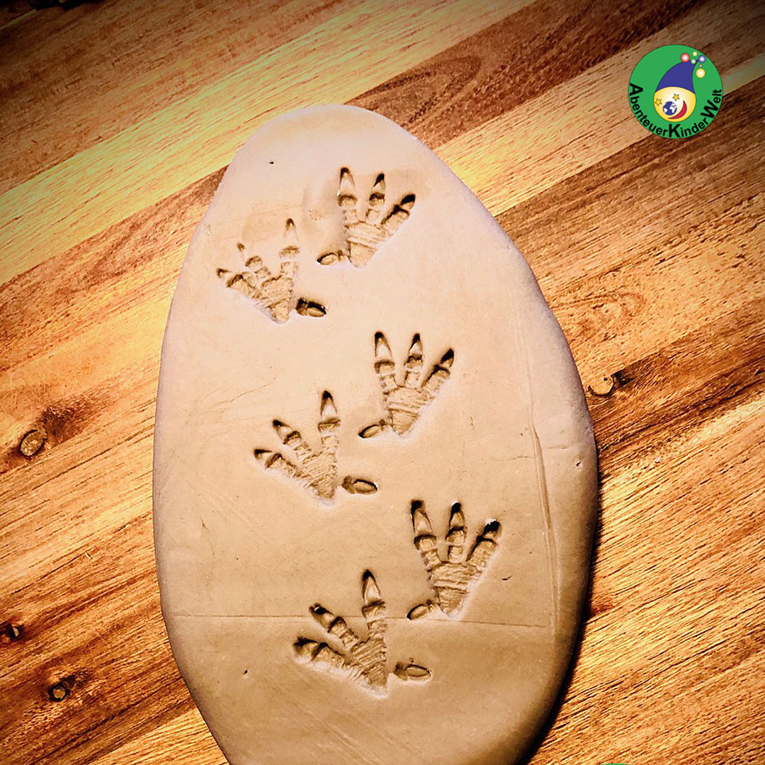 Spurensuche und Knetspaß